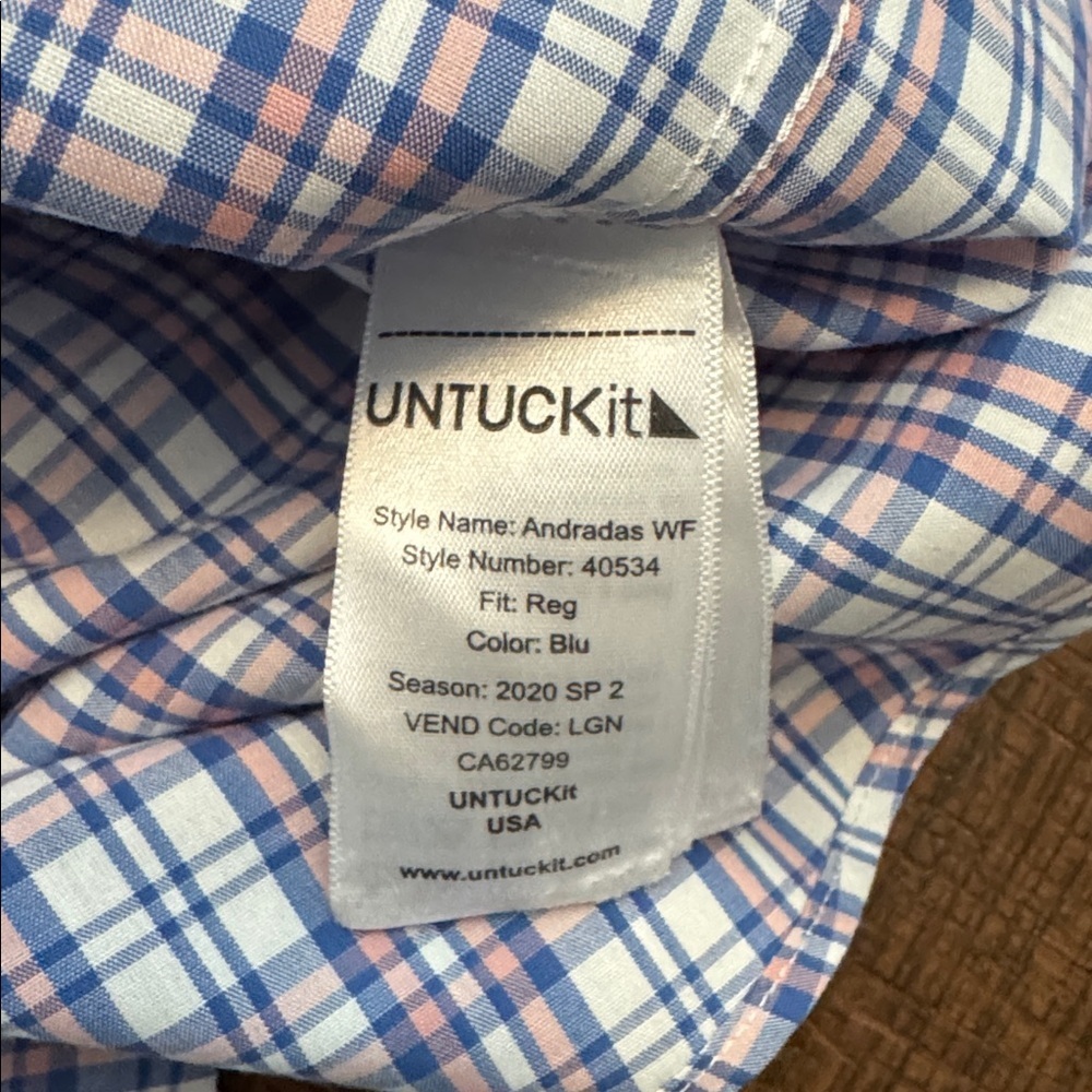 UNTUCKit  Wrinkle Free Men's Long Sleeve Button-Up Gingham Plaid Shirt - Picture 6 of 7